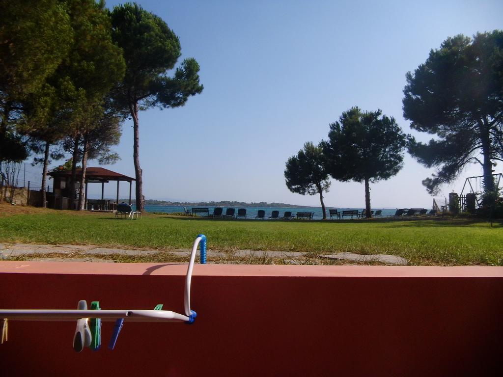Studios Efi Beach Vourvourou Exterior foto